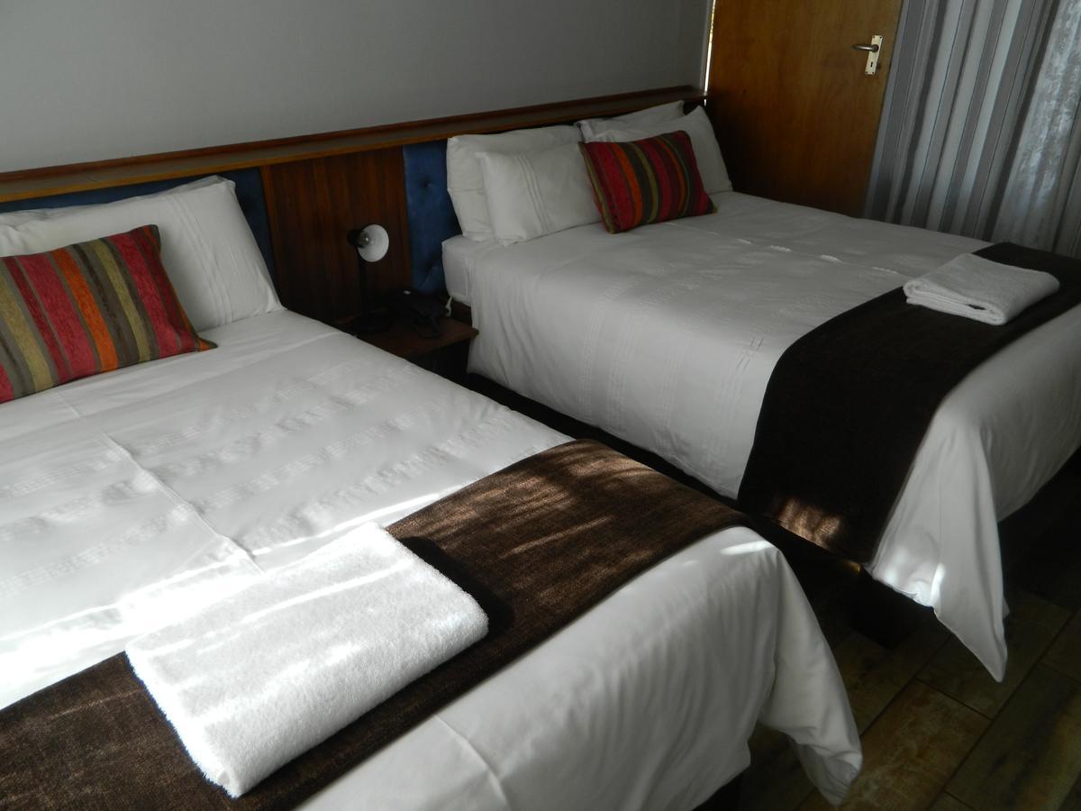 Merino Inn Hotel Colesberg Esterno foto
